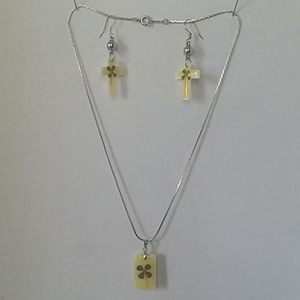 18K GRP necklace clover resin pendant & earrings